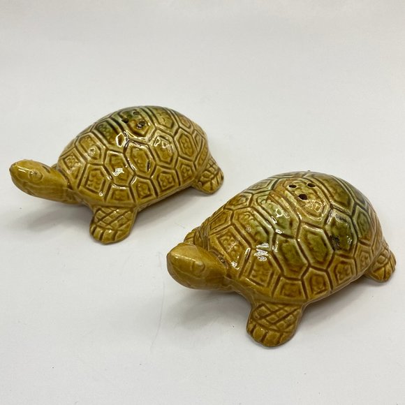 Ceramic Turtles Salt and Pepper Shakers Vintage *READ* - Picture 6 of 7